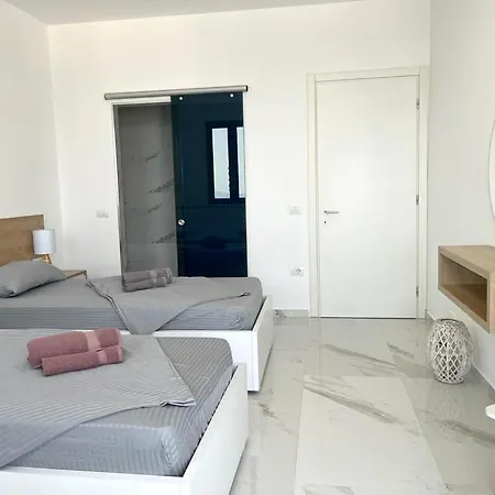 Diamond Star 1 Apartment *