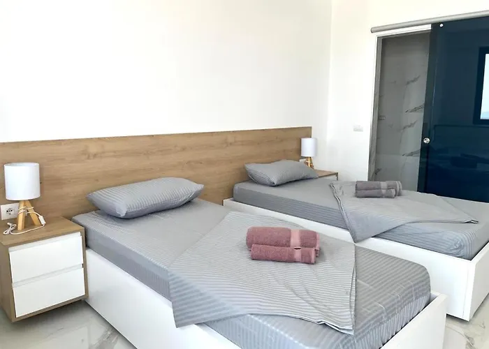 公寓 Diamond Star 1 *