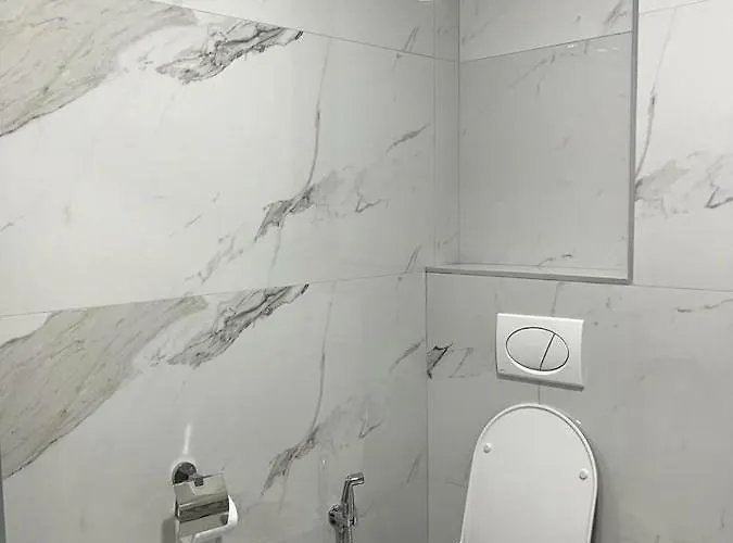 Diamond Star 1 Sarandë