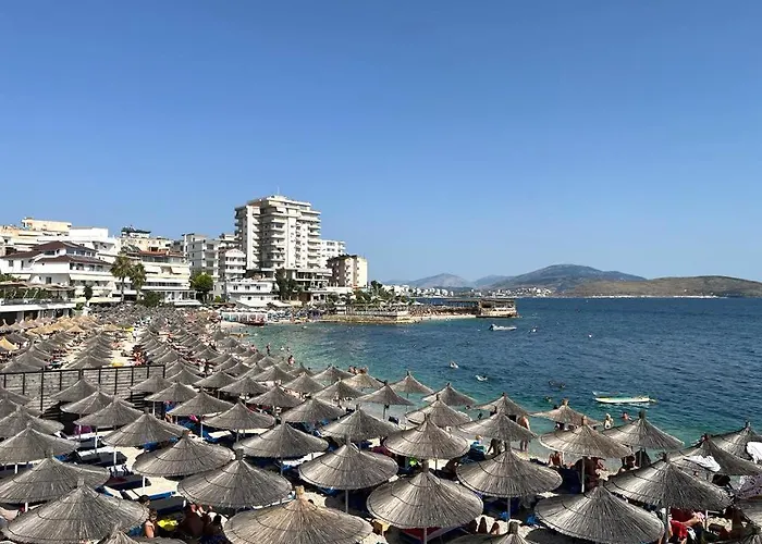 公寓 Diamond Star 1 *